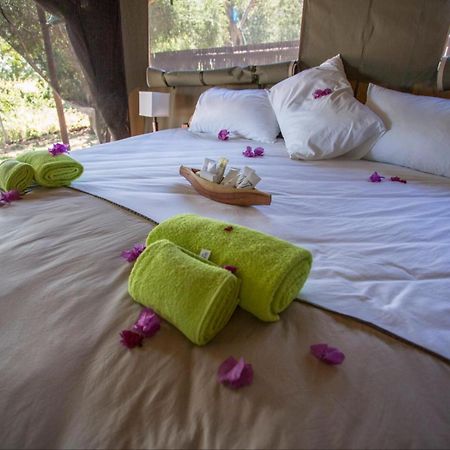Kayova River Lodge Ndiyona Buitenkant foto