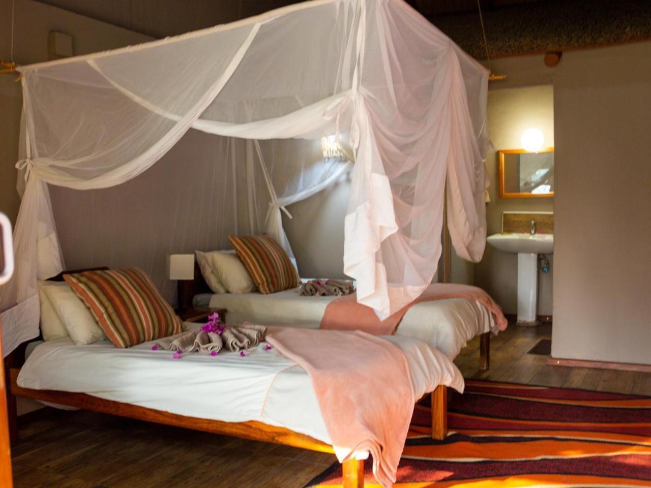 Kayova River Lodge Ndiyona Buitenkant foto