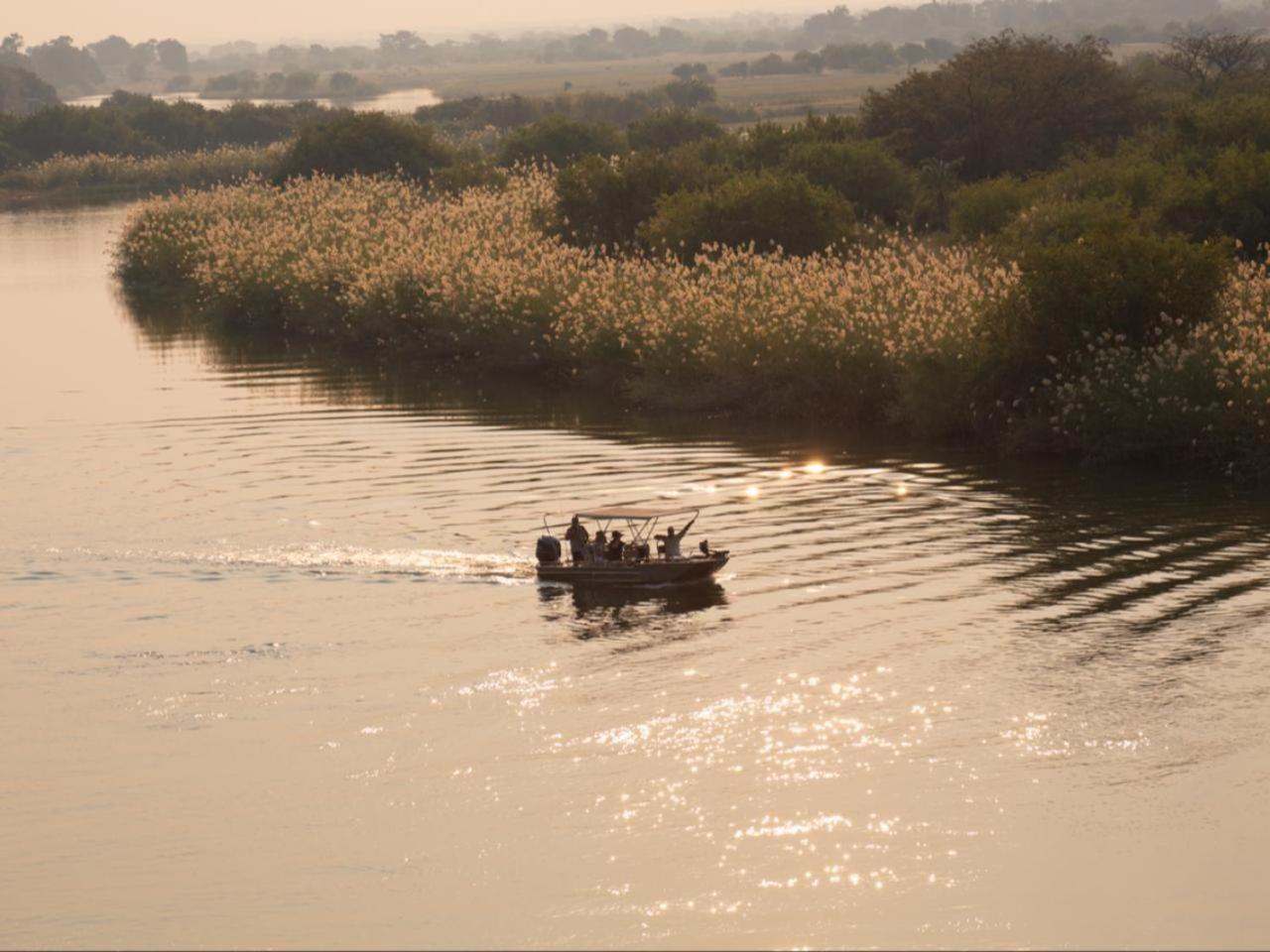 Kayova River Lodge Ndiyona Buitenkant foto
